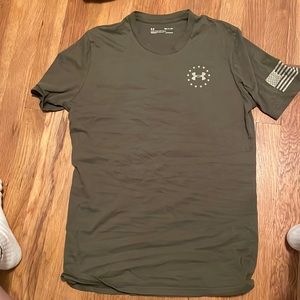 Under Armor Freedom Army Green T-Shirt Size Small